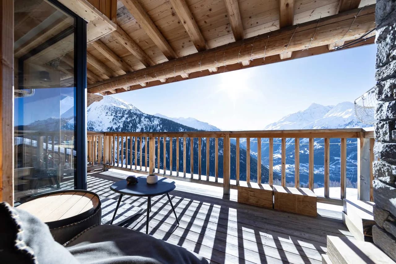 Alpine Chalet With Panoramic Mountain Views photo 4