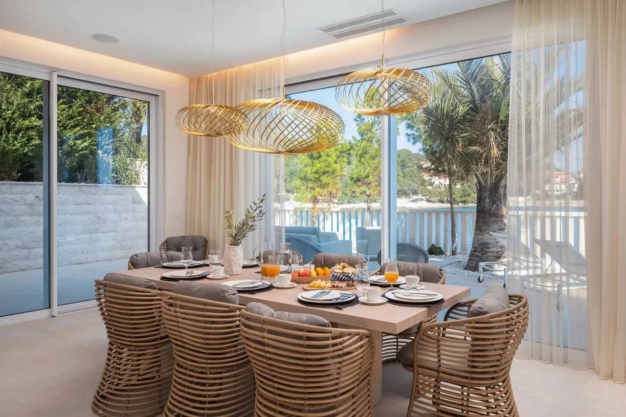 Luxury Seaview Villa with Heated Pool photo 5