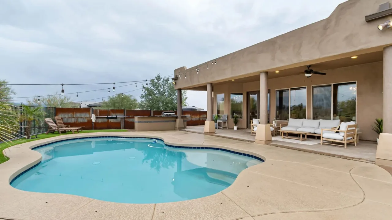 Private Desert Retreat with Resort Pool photo 3
