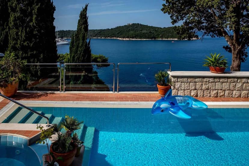 Seaside Luxury Villa Near Dubrovnik