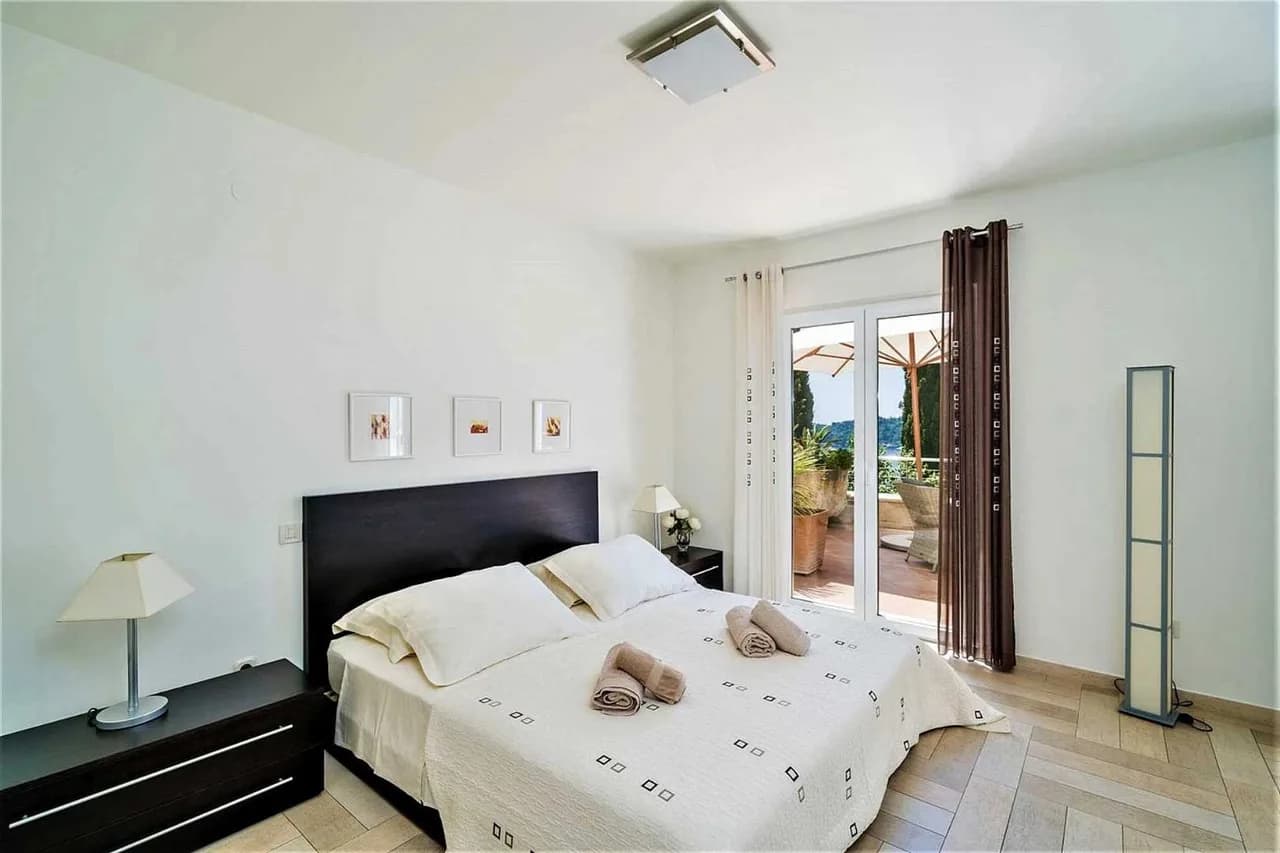 Seaside Luxury Villa Near Dubrovnik photo 3