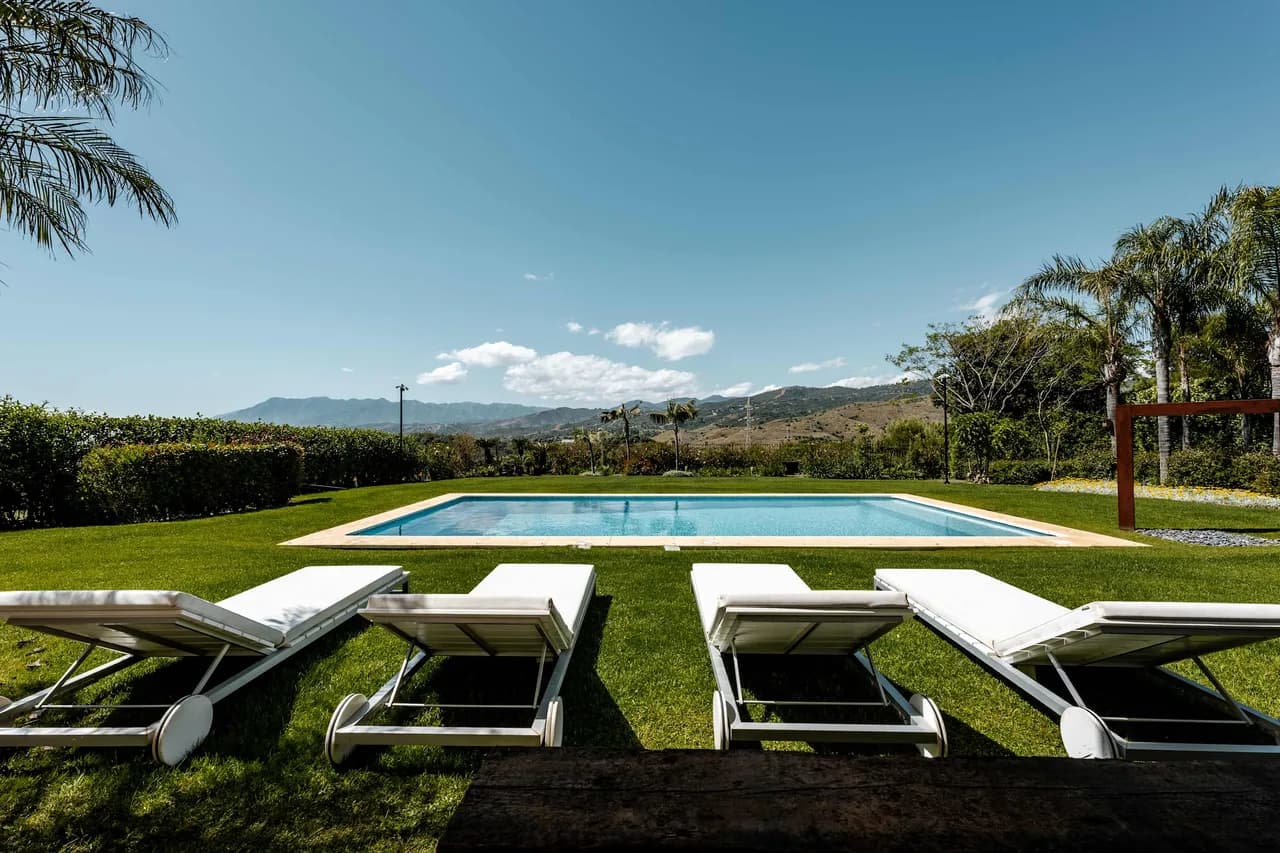 Accessible Six Bedroom Villa in Marbella photo 2