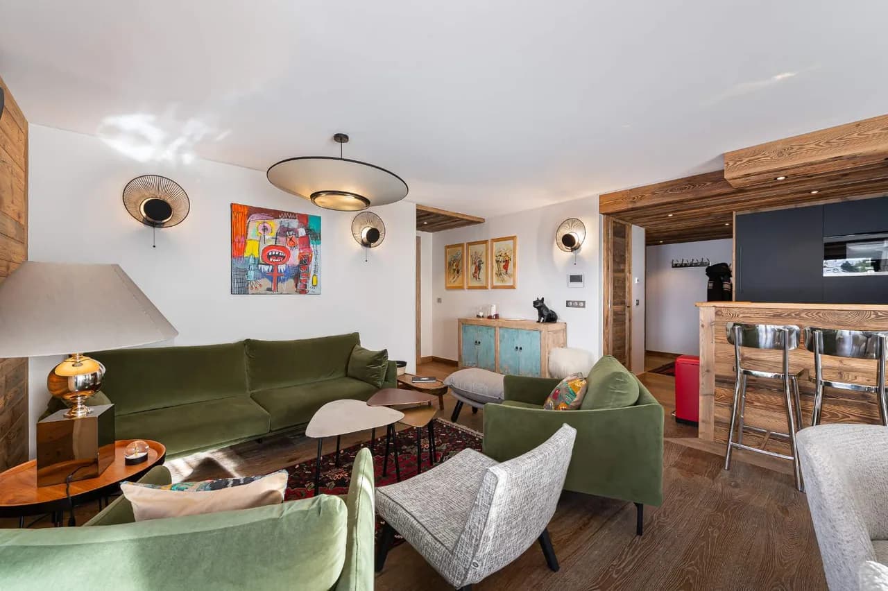 Warm Wooded Apartment with Mountain Outlook photo 5