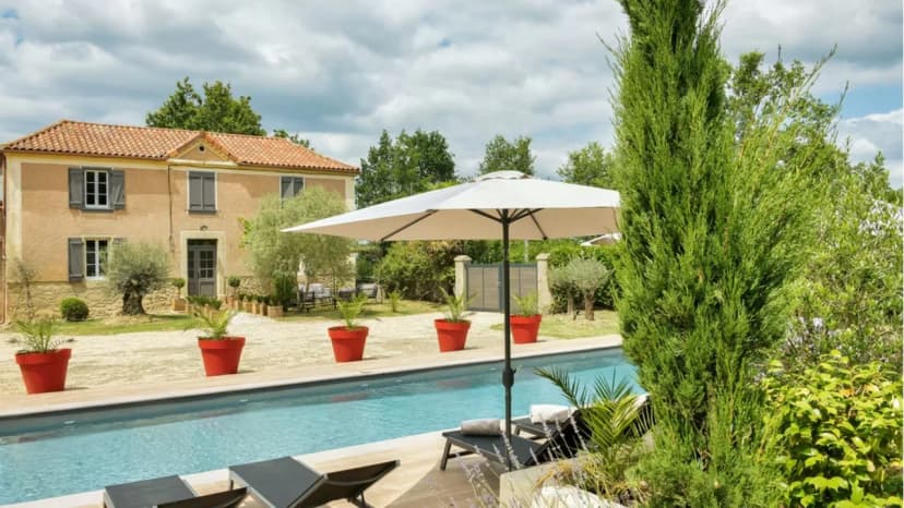 Spacious Gers Villa Surrounded by Vineyards