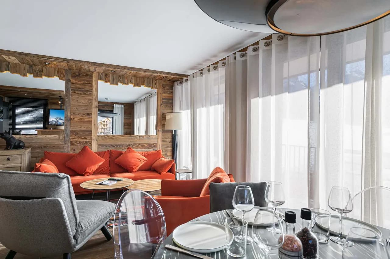 Mountain Apartment Overlooking Ski Slopes photo 3