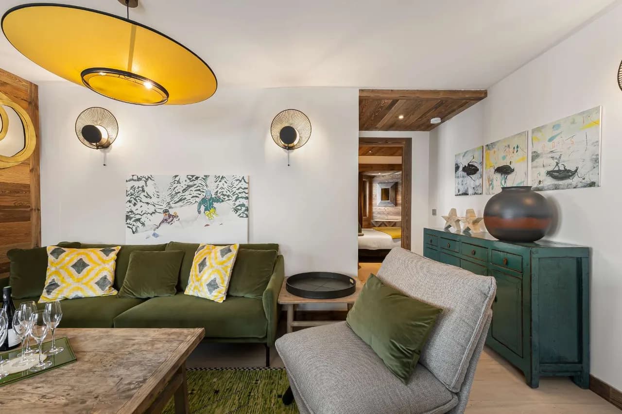 Spacious Alpine Apartment with Fireplace photo 3
