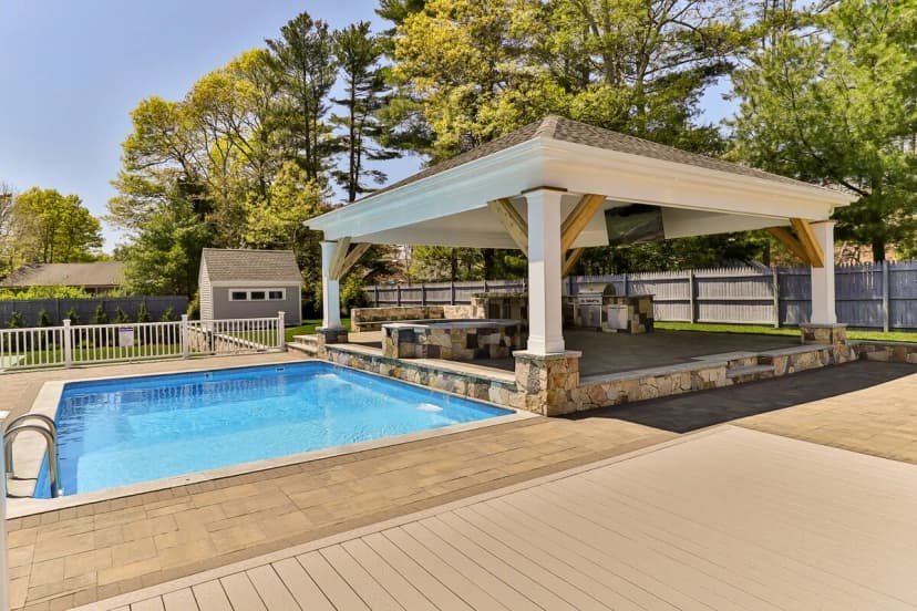 Beachside family POOLSPAOPEN20thAPril