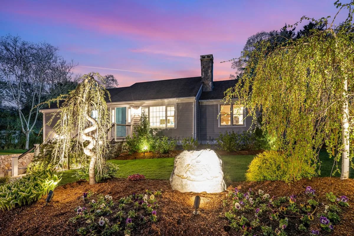 Beachside Five Bedroom Villa in Barnstable photo 3