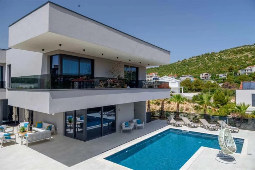 Modern Mediterranean Escape Near Split