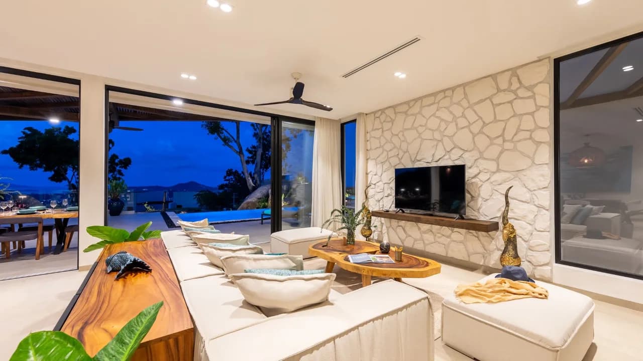 Luxury Island Escape With Pool Views photo 2