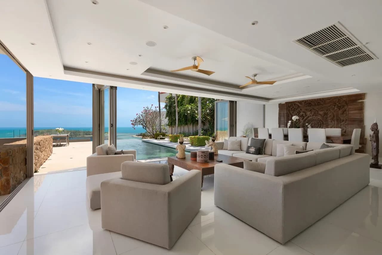 Elegant Villa Overlooking Private Pool photo 5