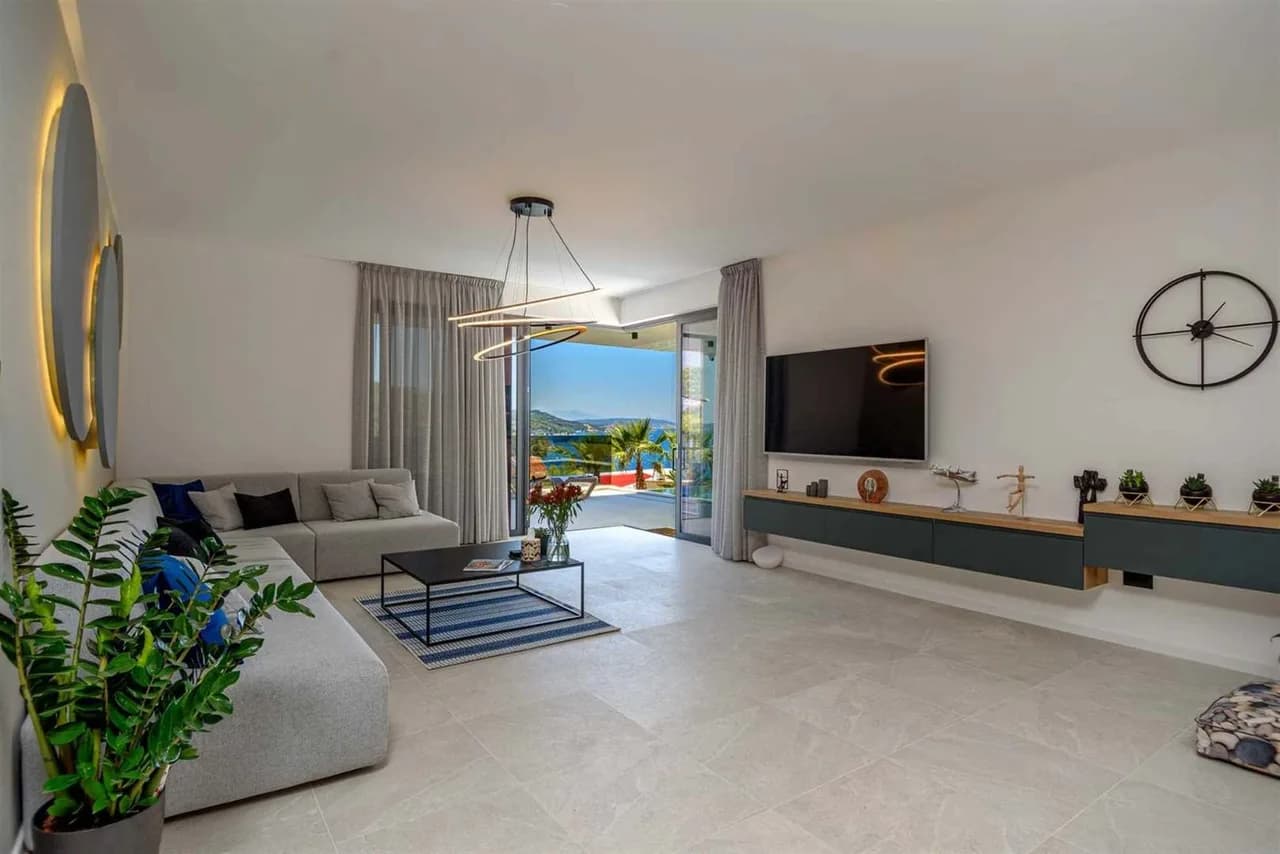Sophisticated Adriatic Stay With Private Gym photo 2
