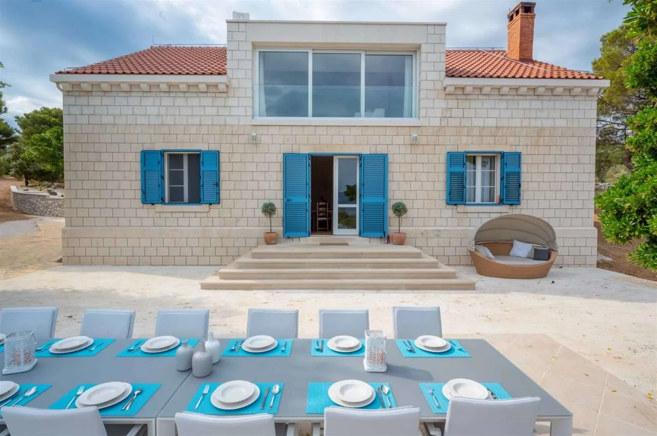 Peaceful Brač Villa Surrounded By Nature