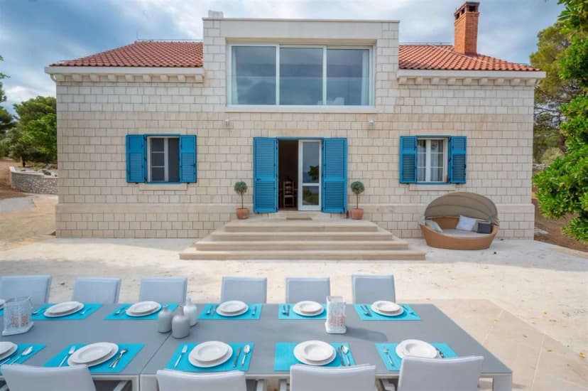 Peaceful Brač Villa Surrounded By Nature