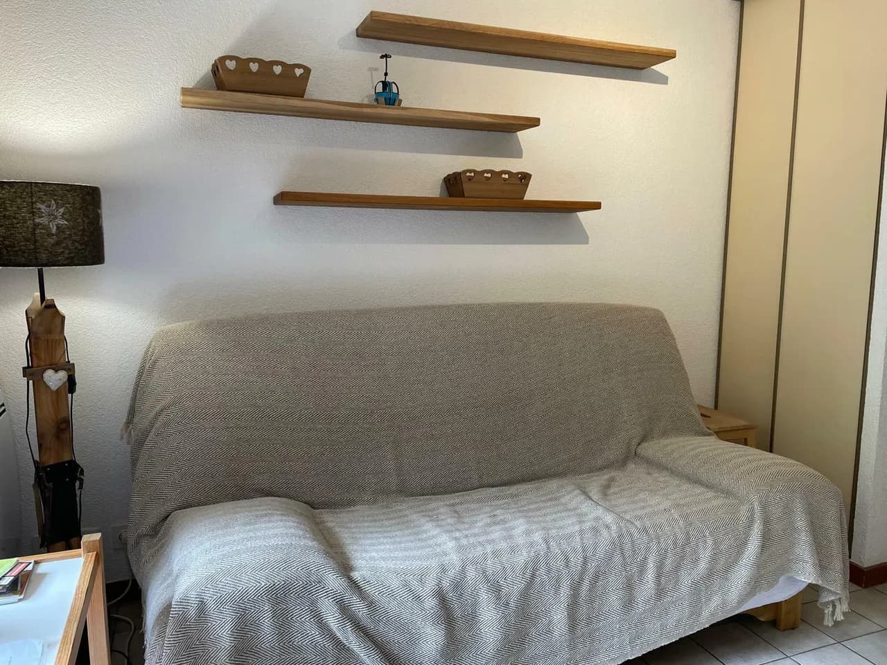 Ski Holiday Apartment Near Morzine Slopes photo 3