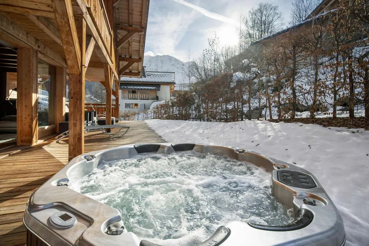 Relaxing Mont-Blanc Chalet With Jacuzzi photo 4