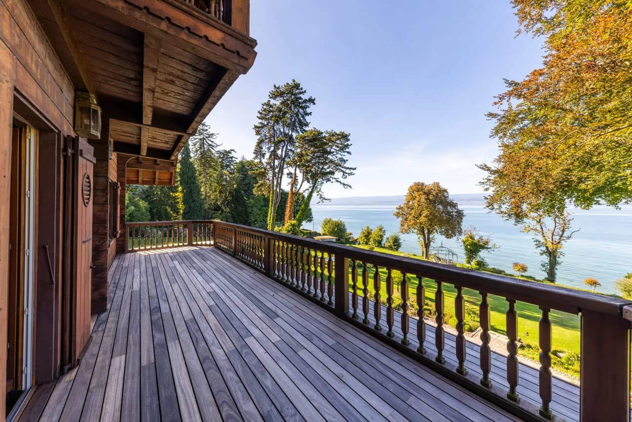 A Landmark Residence On Lake Geneva photo 4