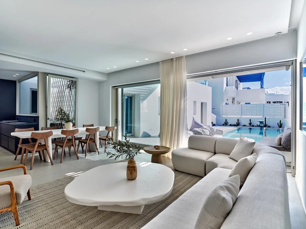 Stylish Coastal Retreat With Pool photo 2