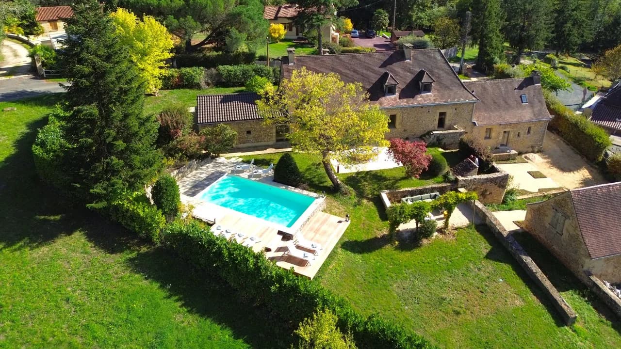 Elegant Loft Style House with Pool