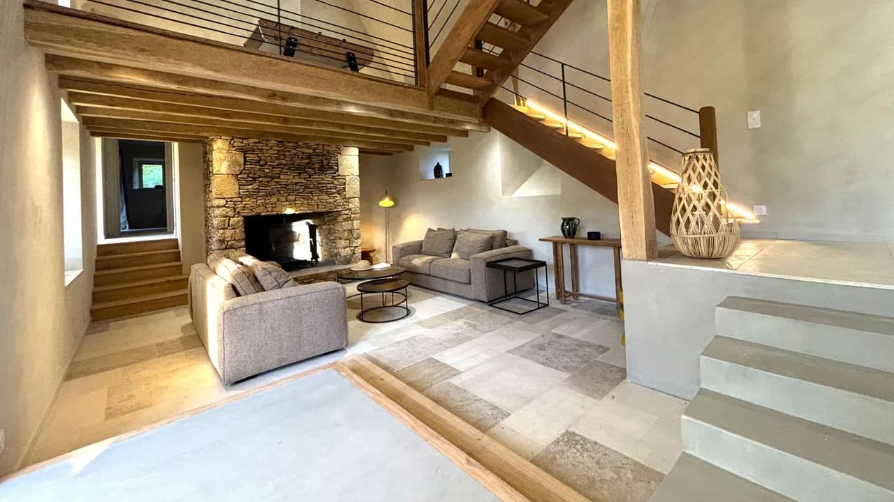Elegant Loft Style House with Pool photo 5