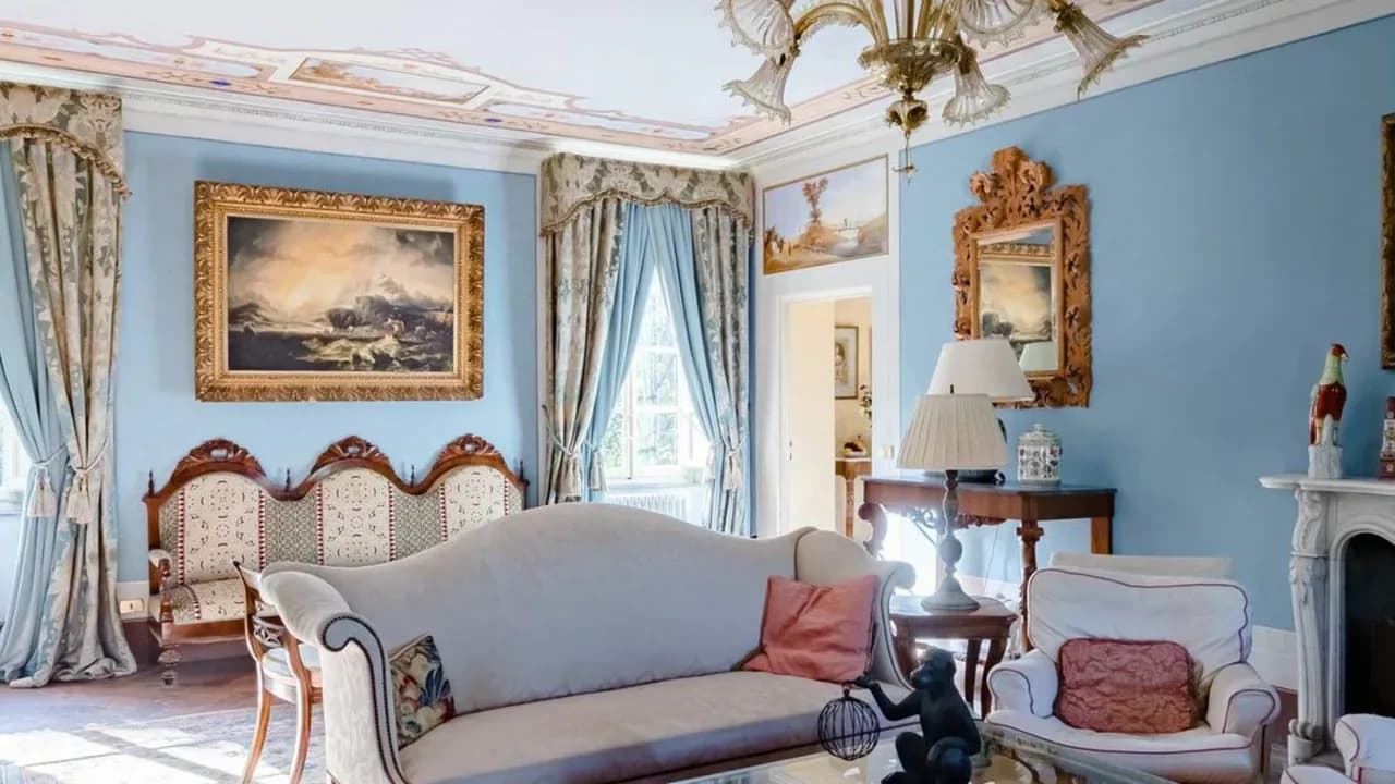 Historic Frescoed Villa Estate in Tuscany photo 2