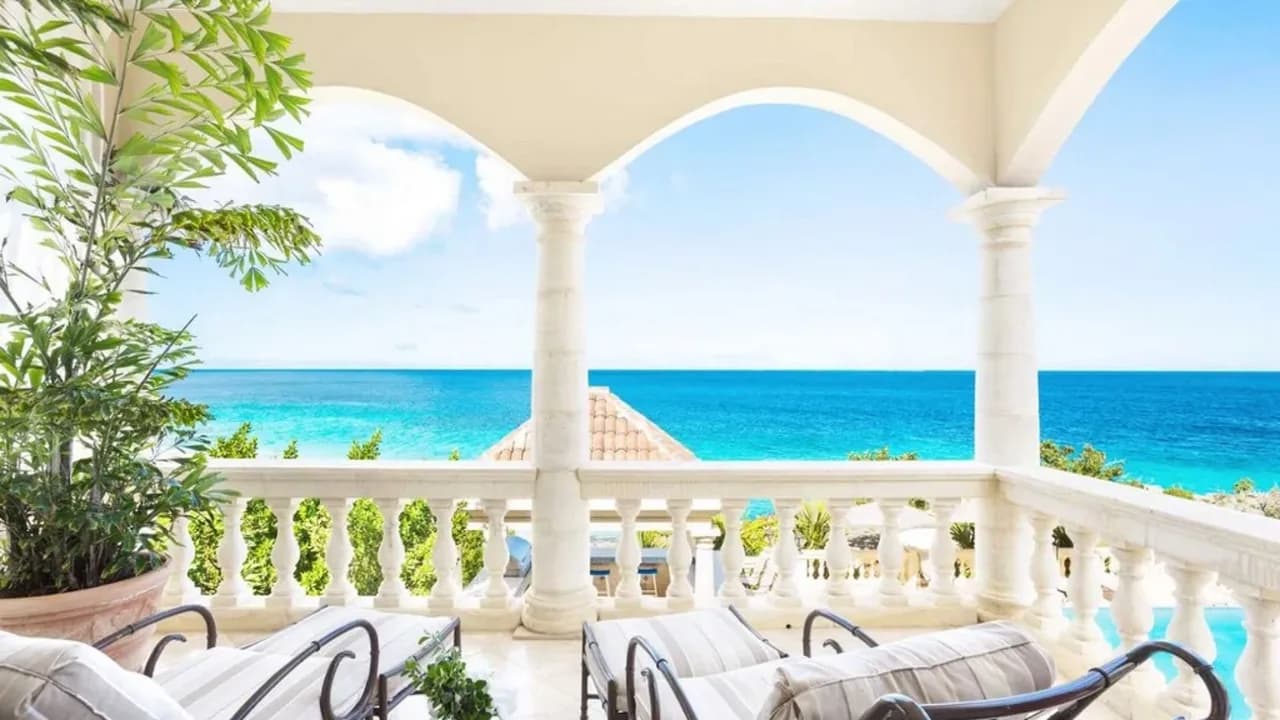 Luxury Anguilla Beachfront Retreat photo 4