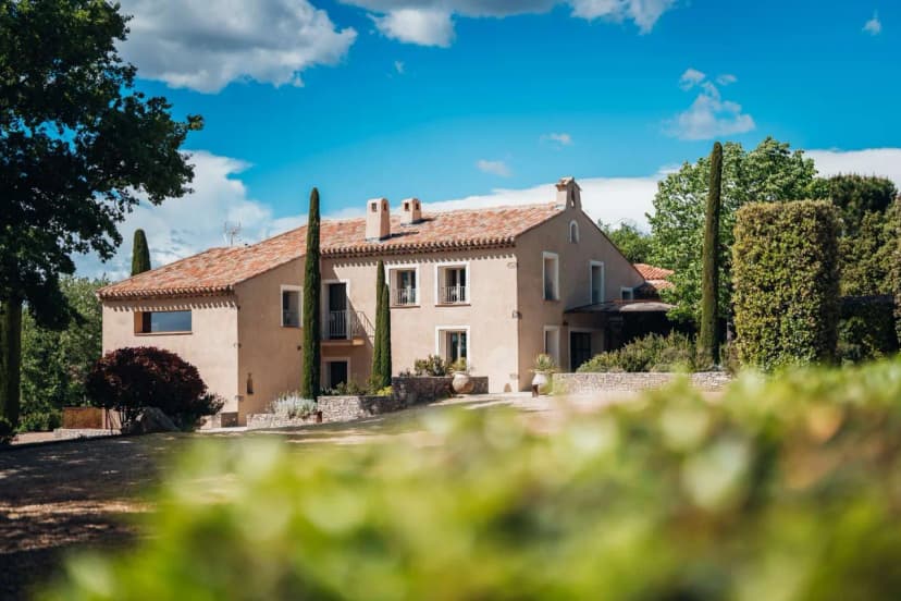 Large Family Retreat With Private Pool