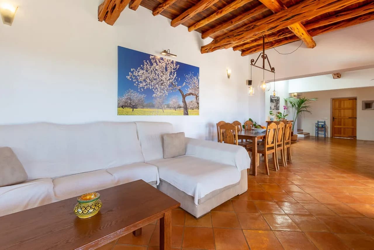 Rural Villa with Mountain and Sea Views photo 2