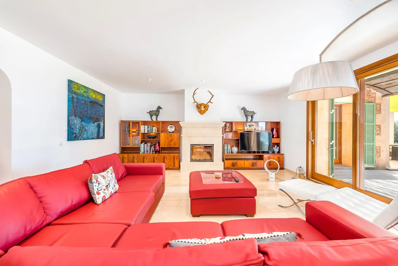 Elegant Santanyí Escape With Panoramic Views photo 3