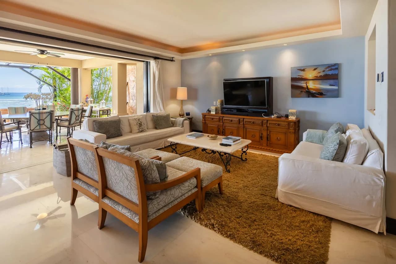 Beachfront Four Bedroom Retreat in Punta Mita photo 5