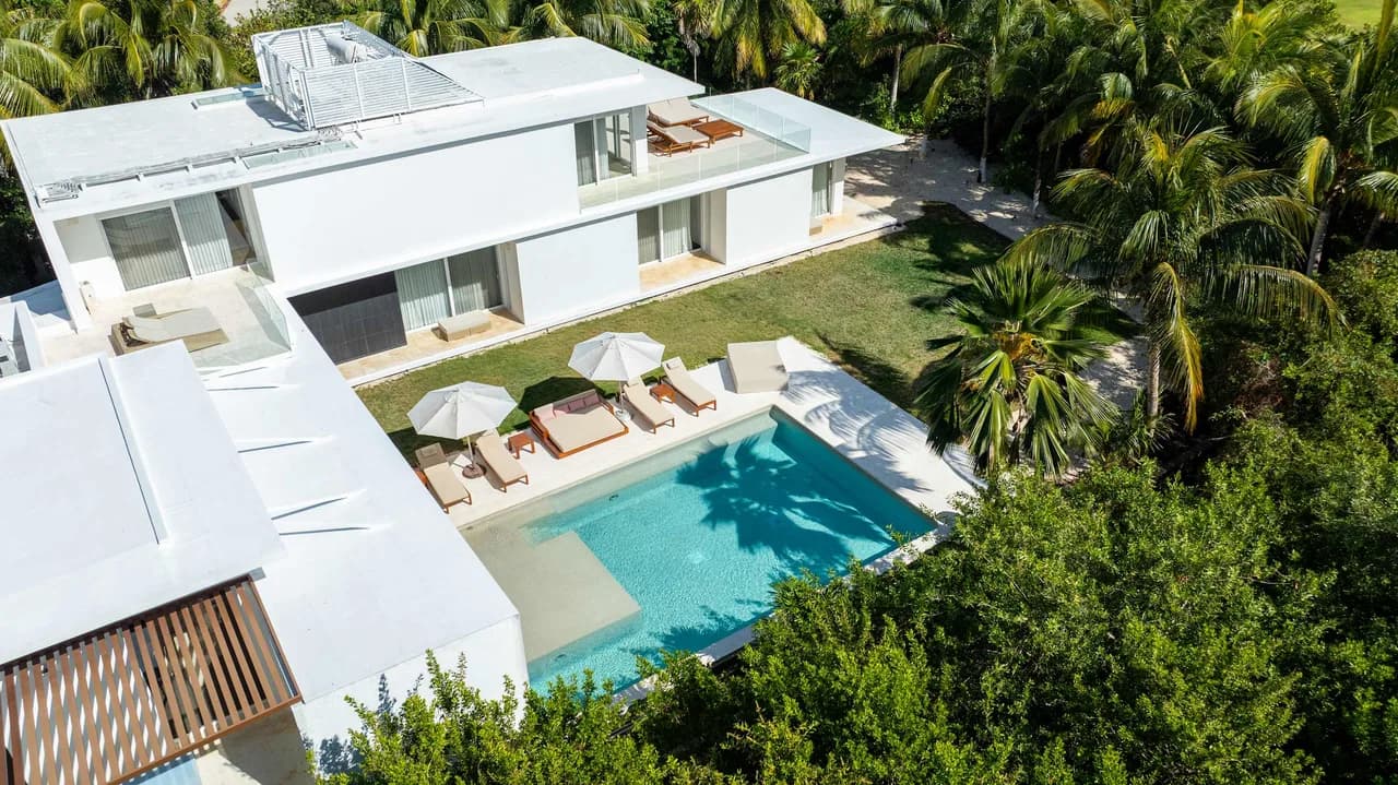 Villa Marazul | 5BR | Beach & Golf Access photo 4