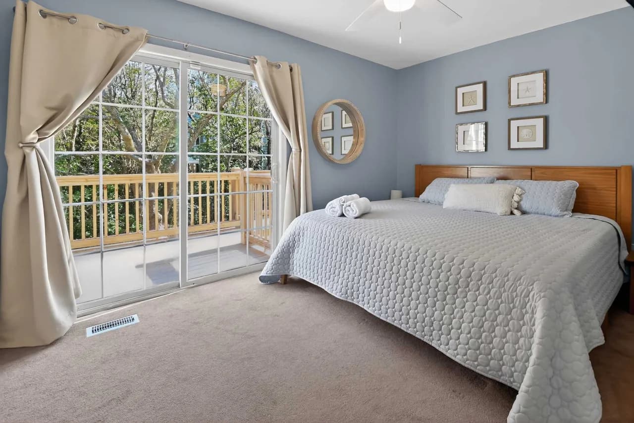 Waterfront Four Bedroom Retreat in Surf City photo 4