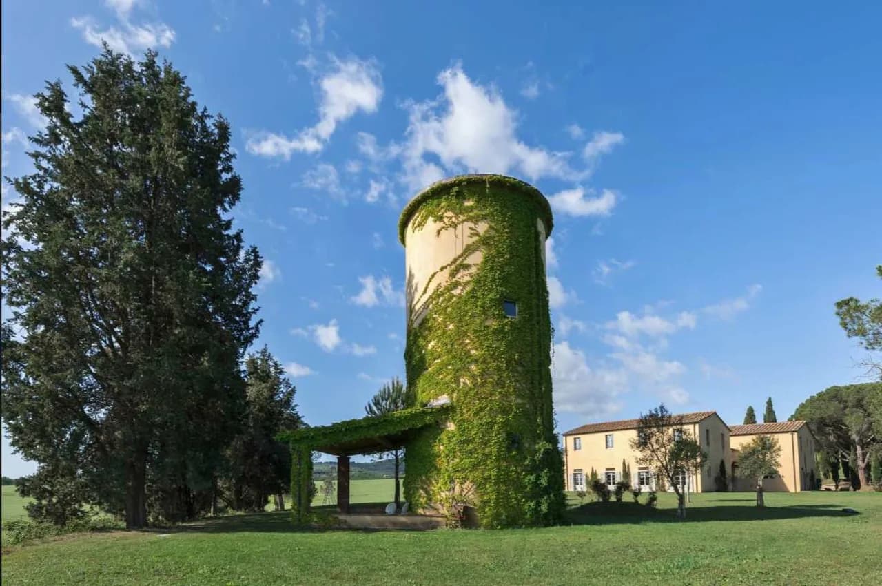 Tuscan Heritage Estate with Spa photo 4