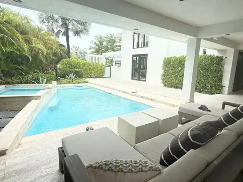 Serene Dorado Beachside Sanctuary