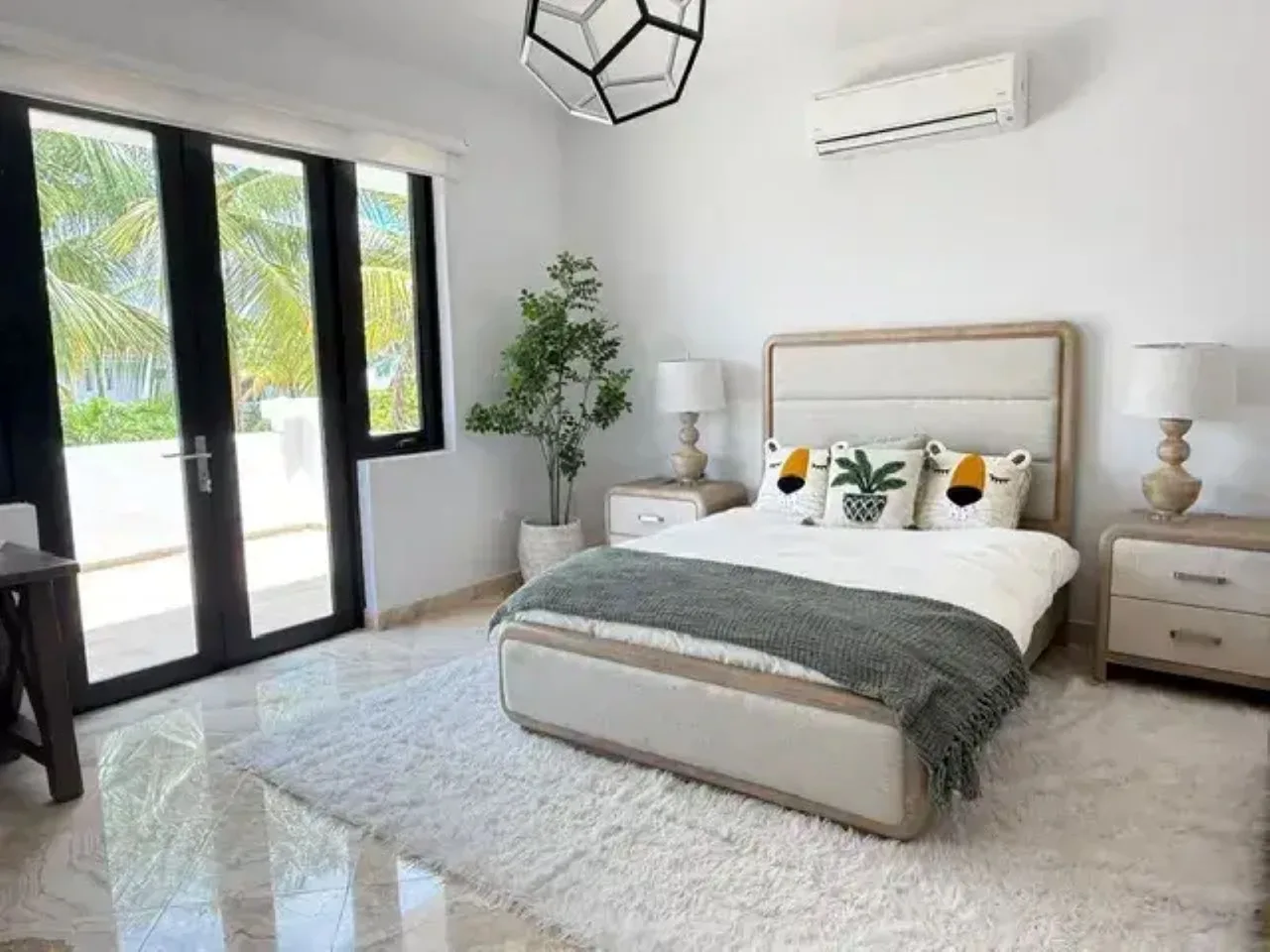 Serene Dorado Beachside Sanctuary photo 4