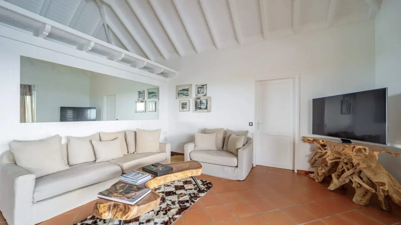 Montjean Oceanview Tropical Hideaway photo 2