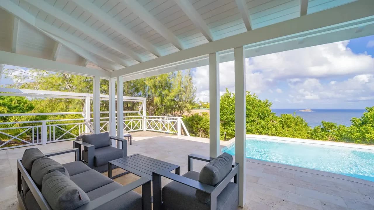 Montjean Oceanview Tropical Hideaway photo 5