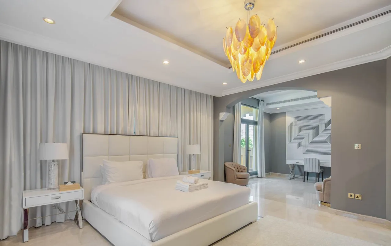 Beachfront Bliss on Palm Jumeirah photo 3