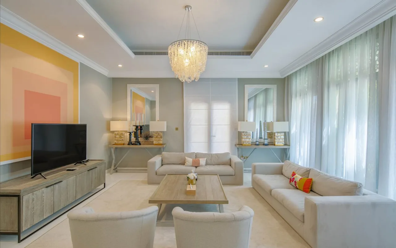 Beachfront Bliss on Palm Jumeirah photo 5