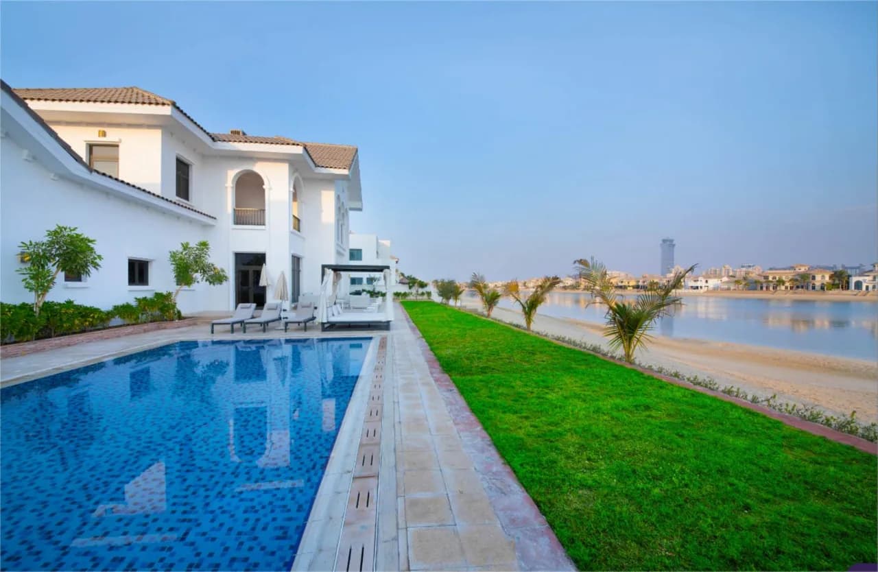 Palm Jumeirah Beachfront Luxury Villa