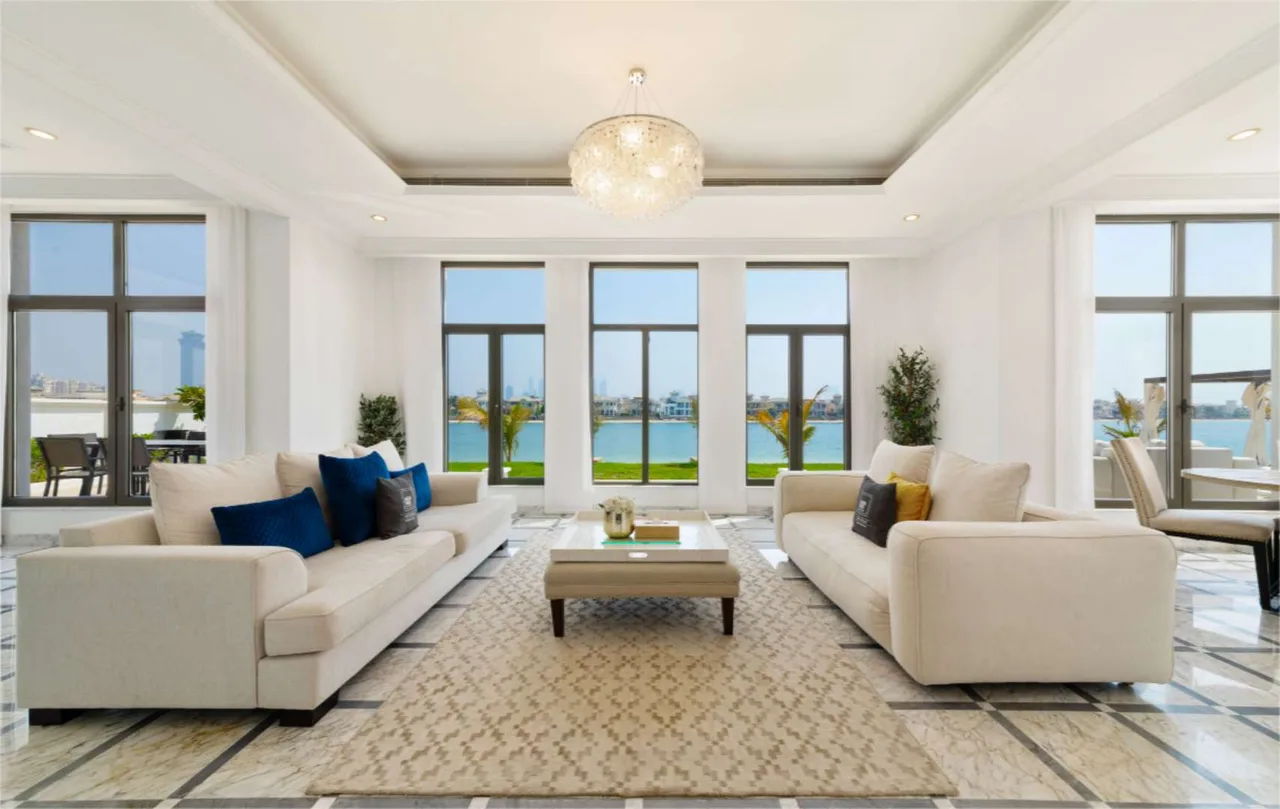 Palm Jumeirah Beachfront Luxury Villa photo 2