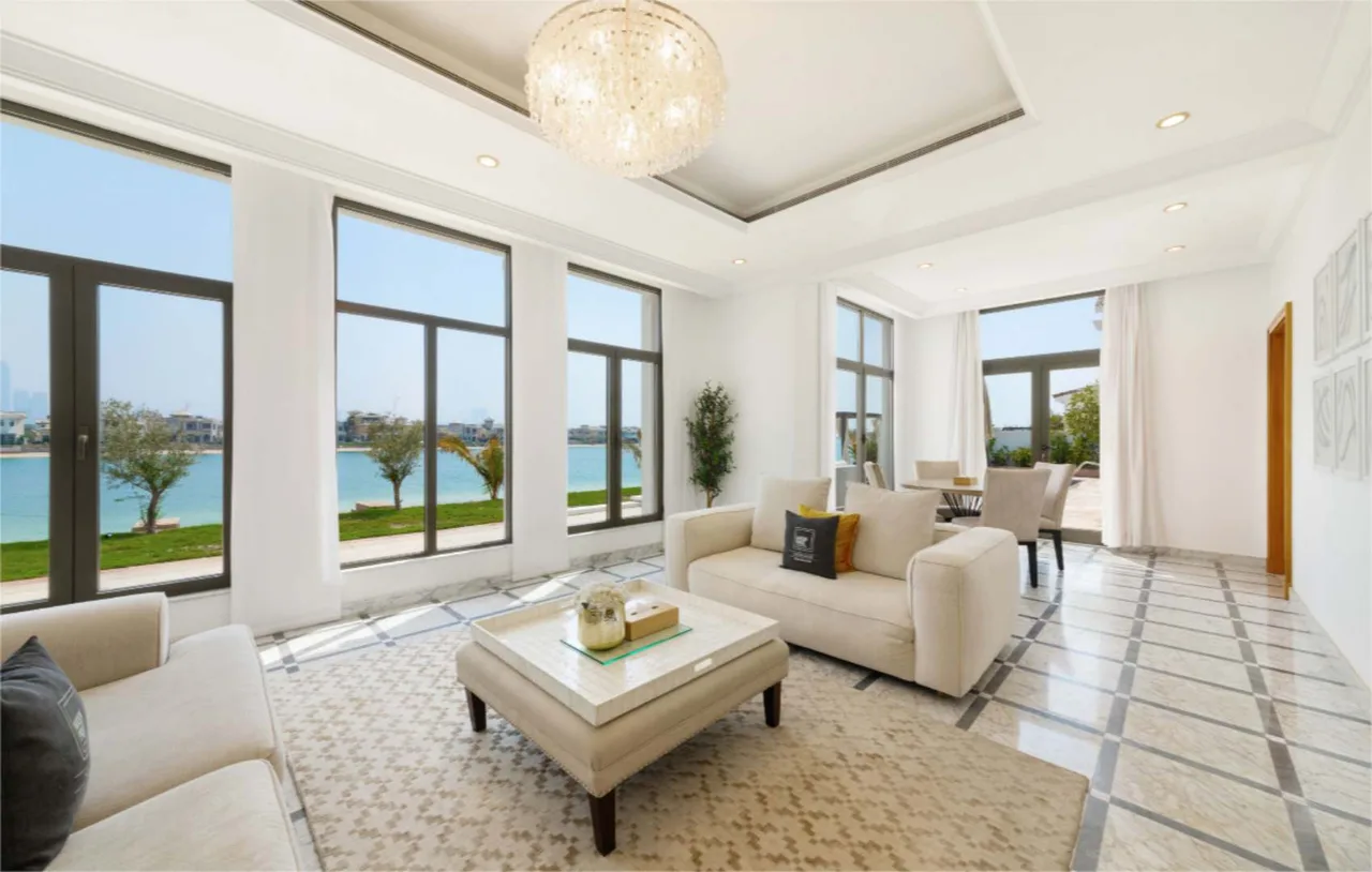 Palm Jumeirah Beachfront Luxury Villa photo 5
