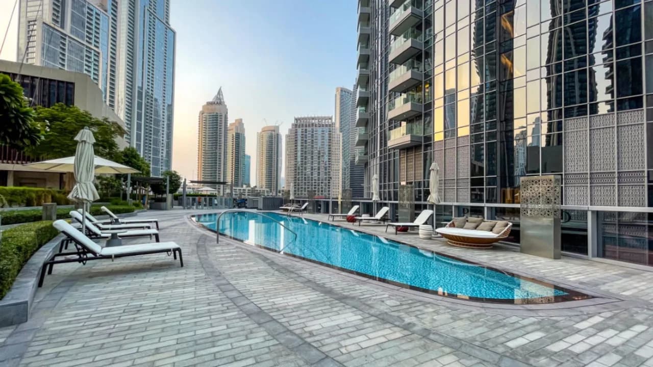 Panoramic Downtown Apartment With Skyline Views photo 4