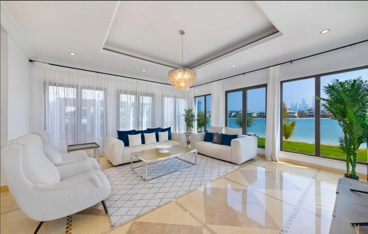 Luxury Beachfront Escape on The Palm photo 2