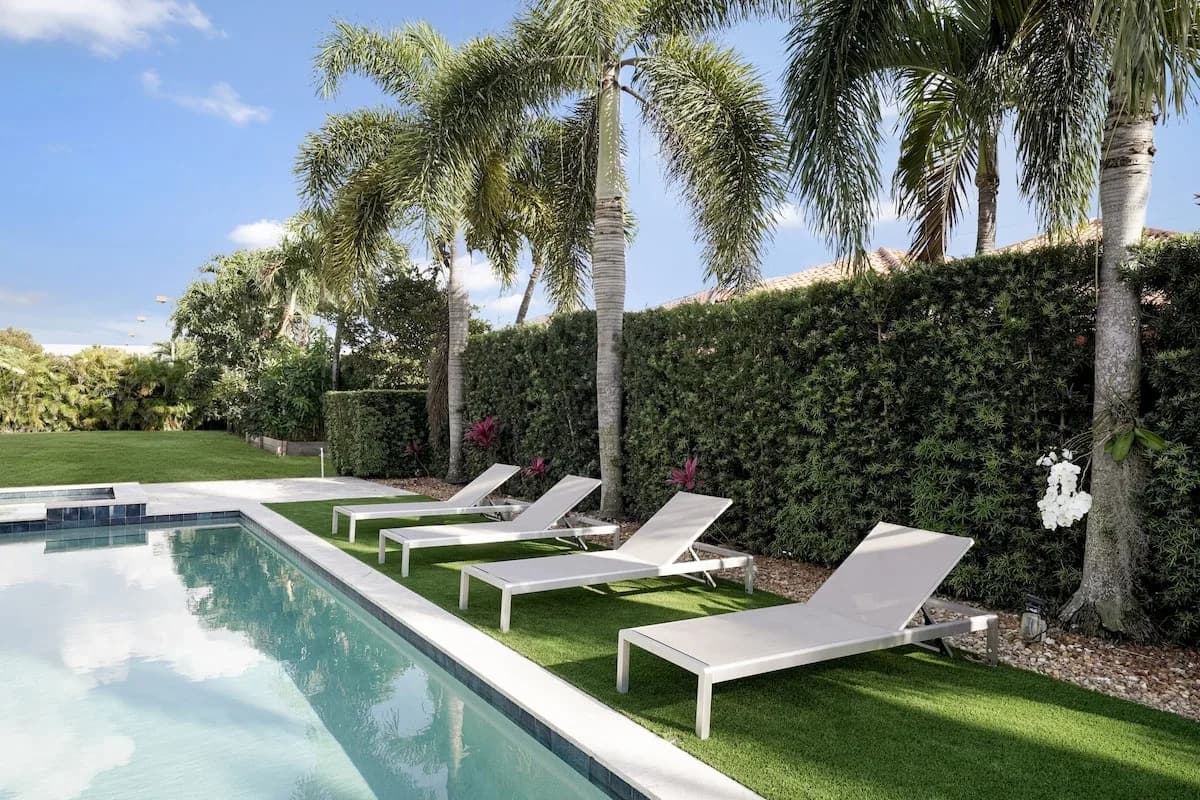 Spacious Five Bedroom Villa with Pool in Miami-Dade County