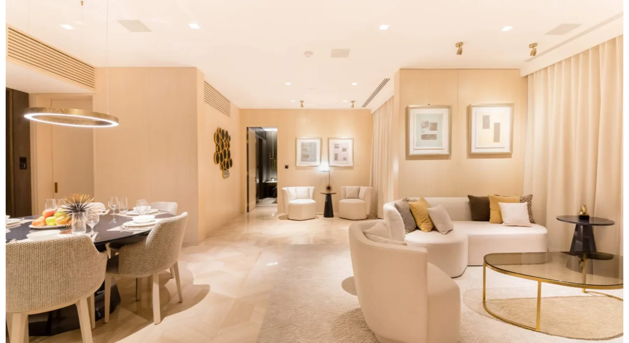 Opulent Marina View Designer Apartment photo 2