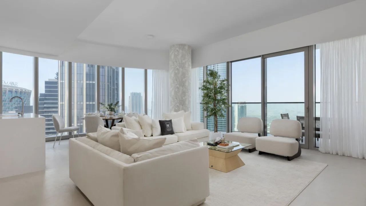 Grand City Apartment Overlooking Burj Khalifa photo 5