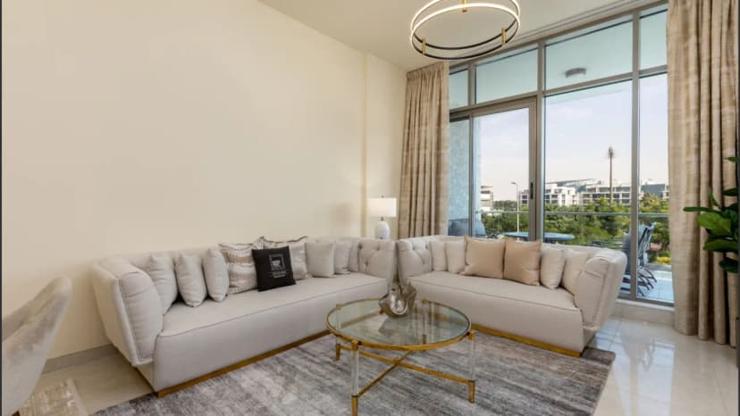 Spacious Meydan Apartment Near Downtown