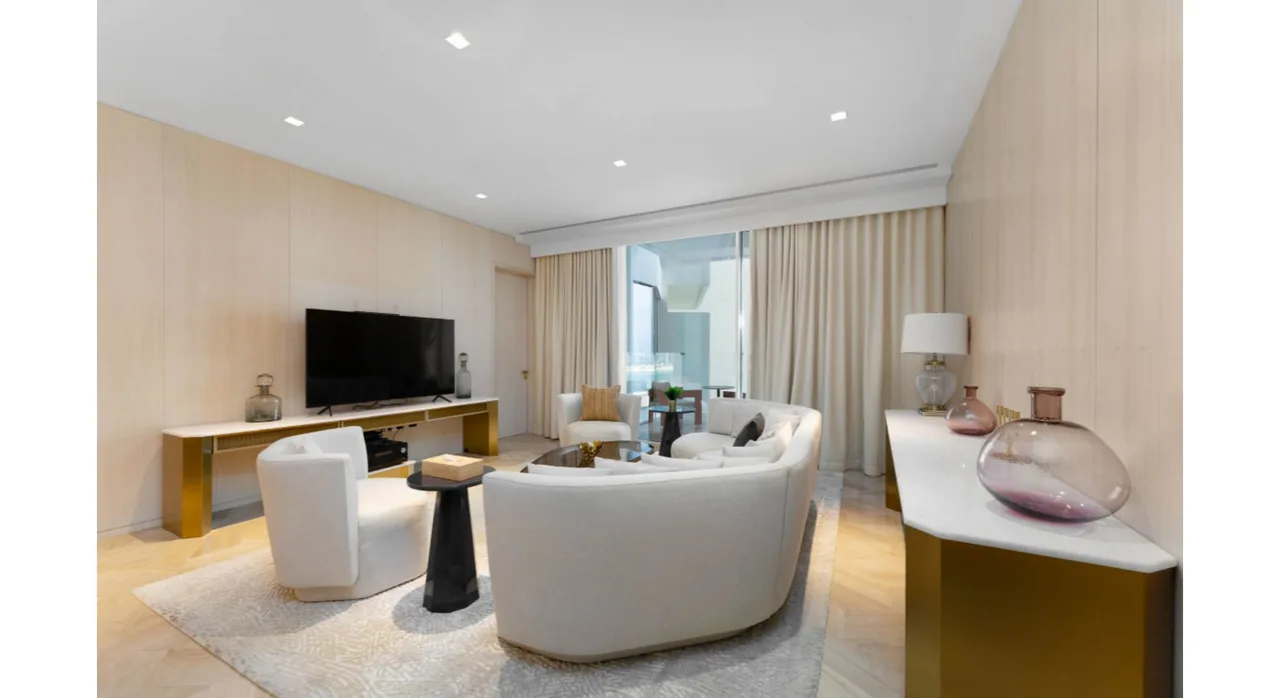 Exclusive Palm Beachfront Residence photo 2
