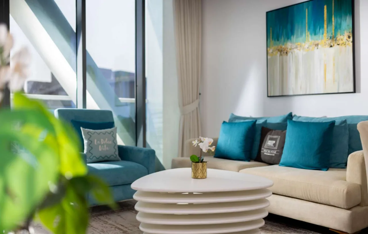 Stylish Palm Residence With Pool photo 5